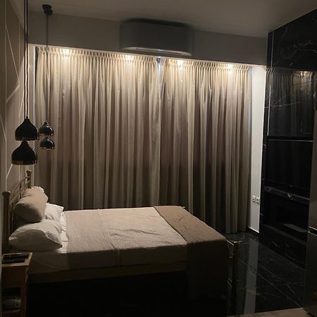 Flat In Athens Next To Metro St! Apartment ภายนอก รูปภาพ